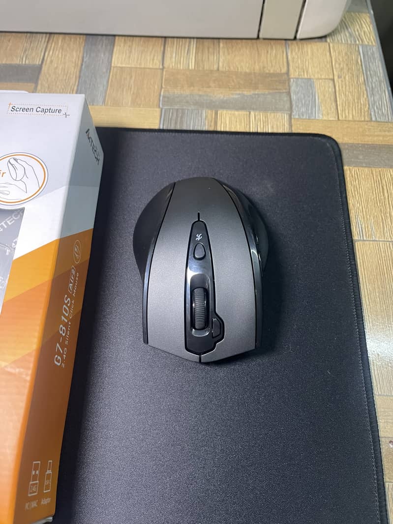 Box Open - A4Tech G7-810 Air2 Wireless Mouse 3