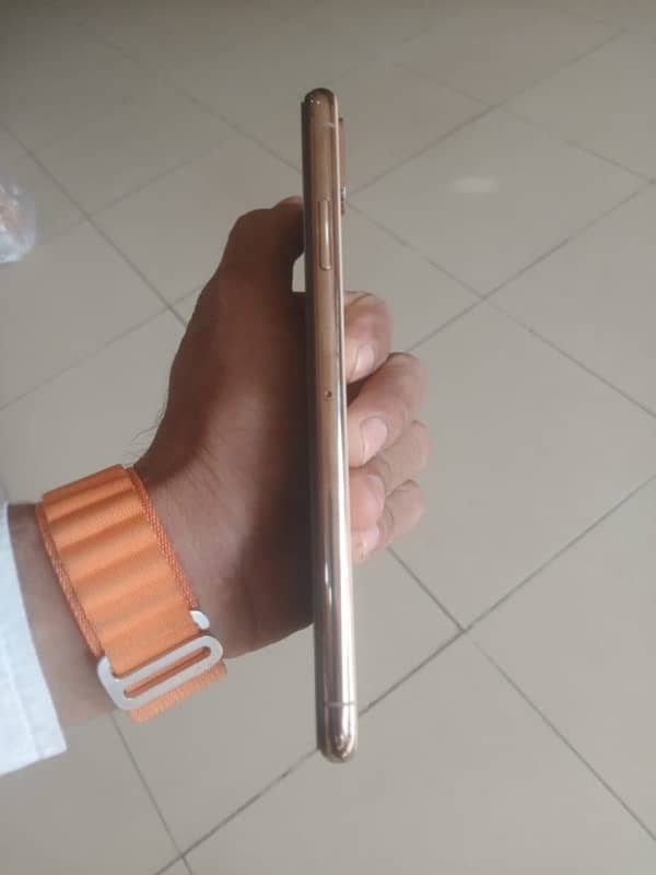 i phone xs max 256gb PTA approved 7