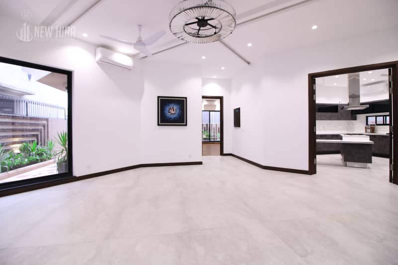 01 Kanal Slightly Used Full Basement Luxury Modern Design House For Rent In DHA Phase 2 Good Location 10