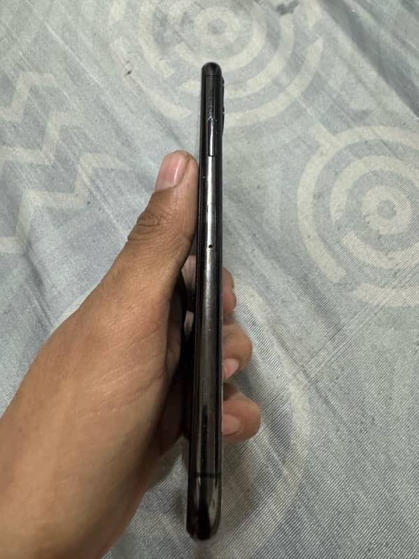 Iphone 11 pro max Jv 256gb read add Must 9