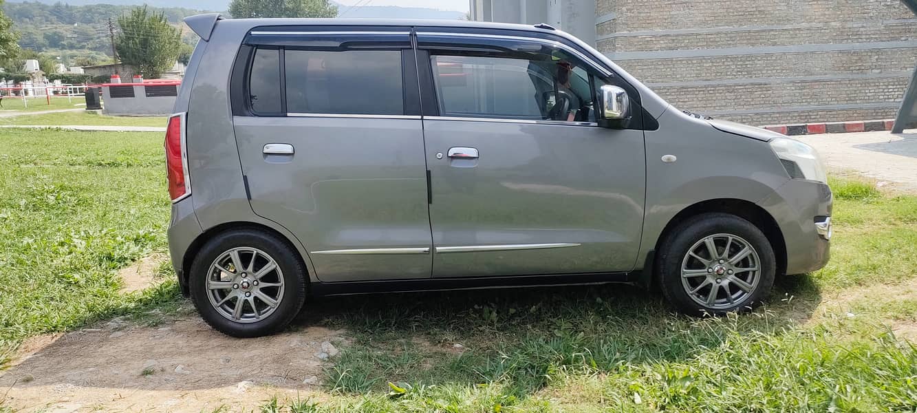 Suzuki Wagon R 2014 4