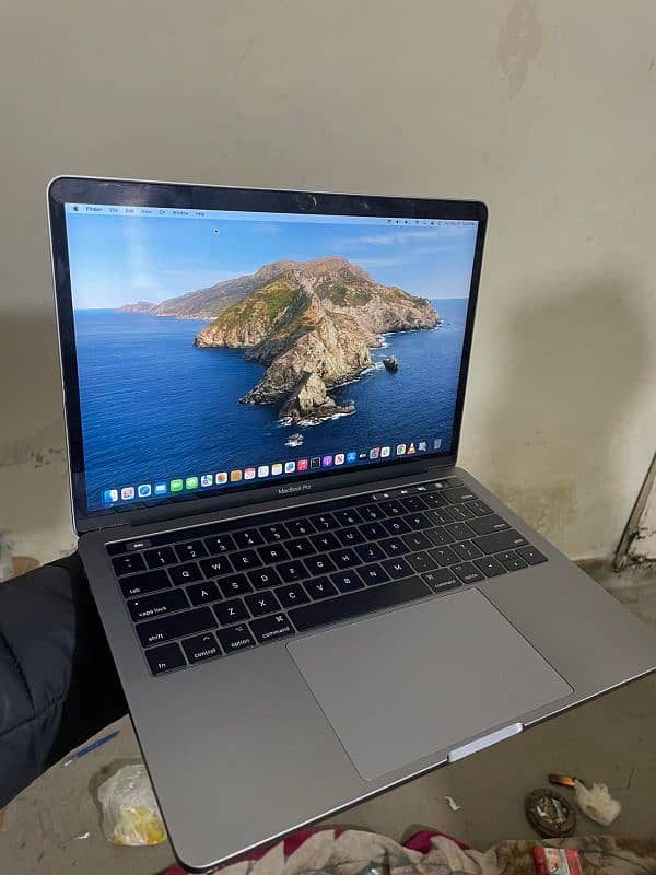 Macbook Pro i5 16gb 0