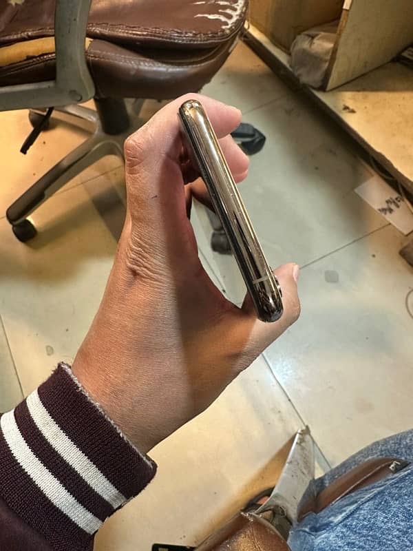 iphone xs max 64 pta approve 5