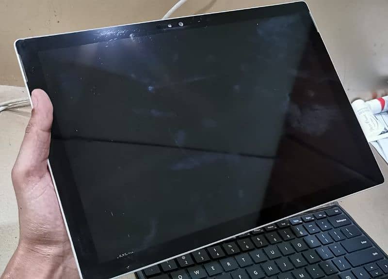 *Microsoft Surface Pro 4 (Intel Core i7, 8GB RAM, 256GB)*Whatsapp only 3