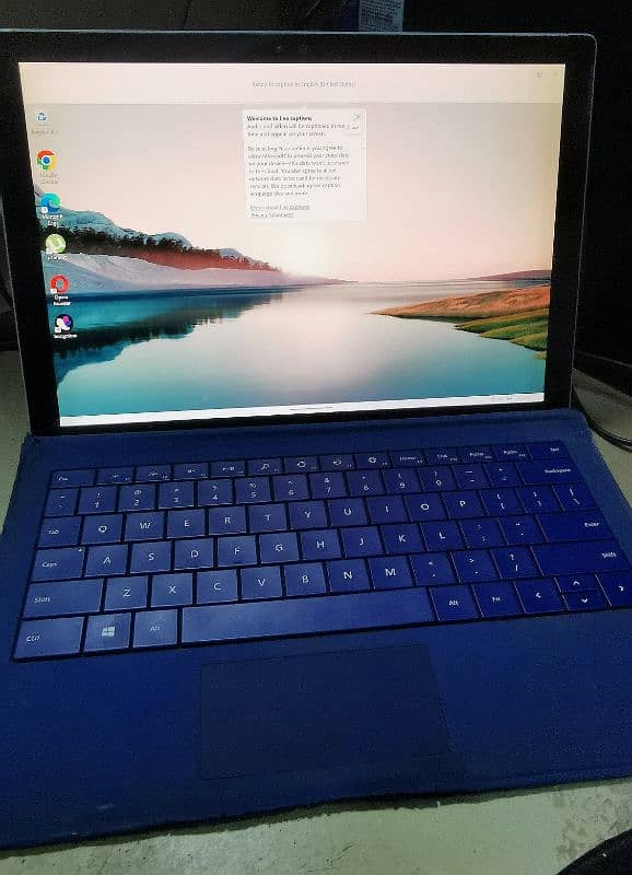 *Microsoft Surface Pro 4 (Intel Core i7, 8GB RAM, 256GB)*Whatsapp only 9