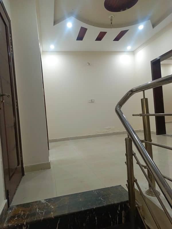 5 MARLA UPER PORTION FULL FURNISHED IN BAHRIA TOWN LAHORE 3