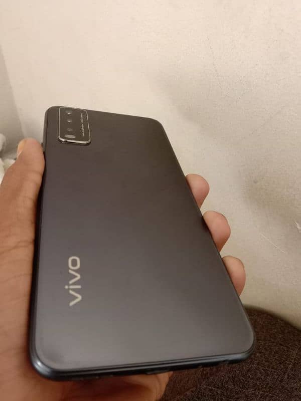 vivo Y20 4 64 With Complete Saman Pack set with box orginal charger 1