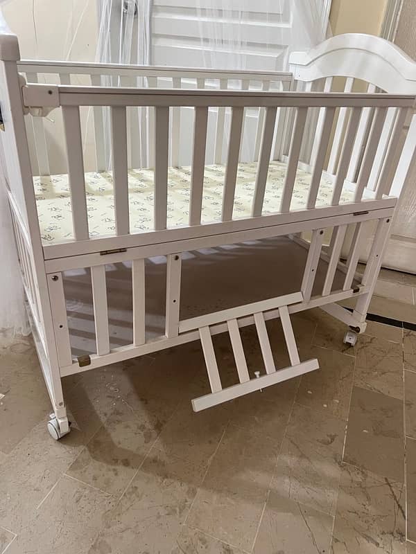 Urgently Selling Tinnies Baby Cot along with Molty Foam Mattress 2