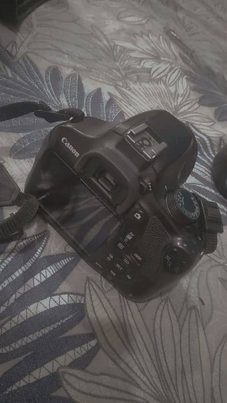 CANON 1200D with 18.55 lens 2