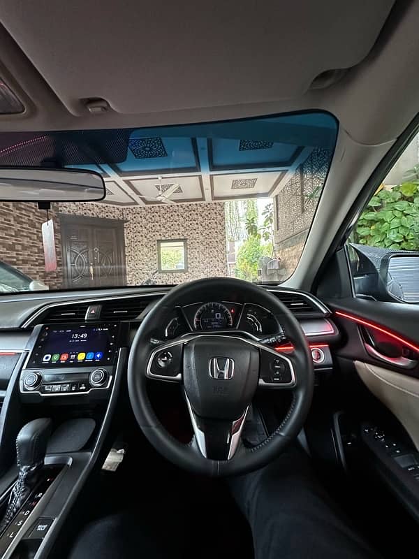 Honda Civic Oriel 2018 6