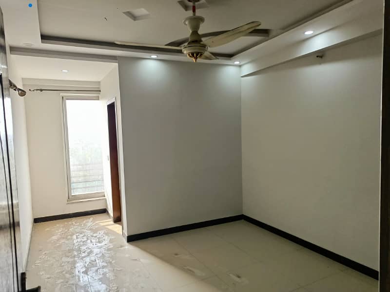 2 BEDROOM LIKE A BRNAD NEW APARTMENT FOR RENTIN BAHRIA TOWN LAHORE 5