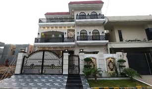 10 Marla House For sale Is Available In Bismillah Housing Scheme