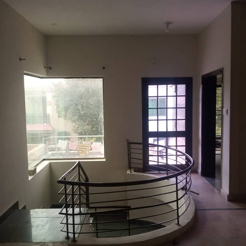 Luxury 8 Marla Upper Portion Available For Rent In Ali Block Bahria Town Lahore 3