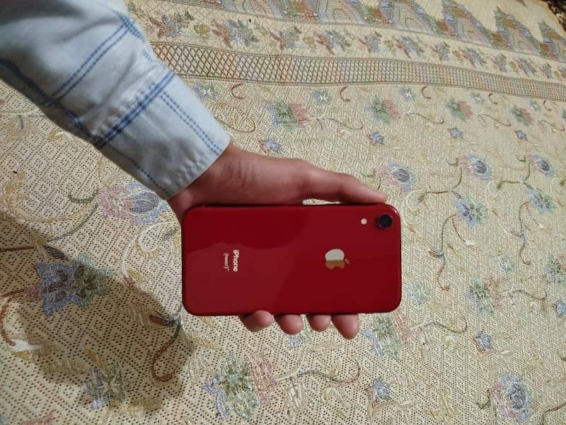 iphone XR 128 GB Non PTA Red Color 0