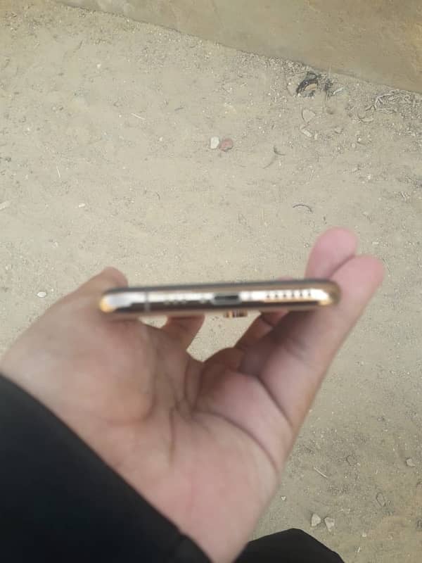 iphone xs non pta jv battry health  77 2