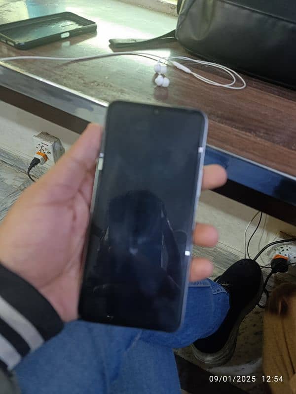 Infinix note 12 8gb 5