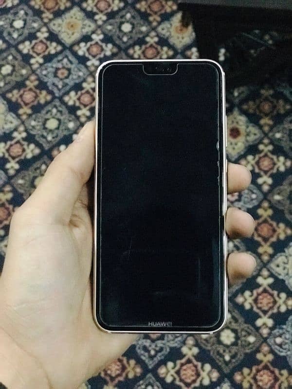 Huwie p20 lite 1