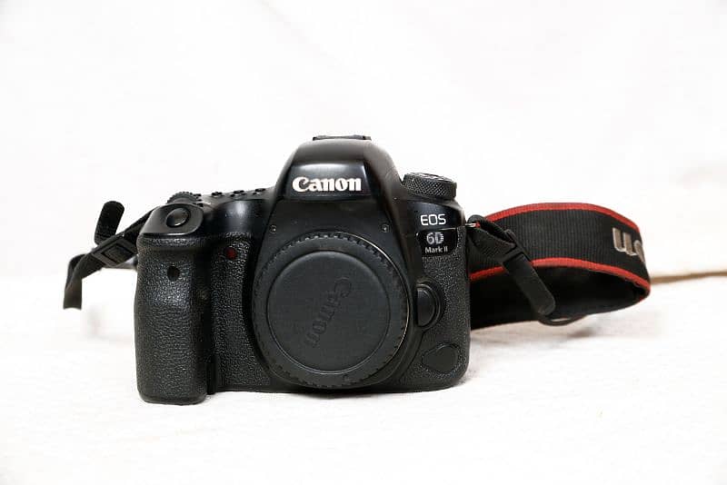 6D mark Ii body  170000 7