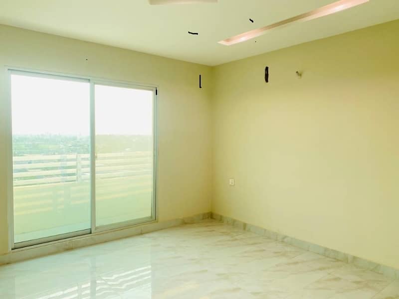 1 BEDROOM BRAND NEW APARTMENT FOR RENT IN BAHRIA TOWN LAHORE 4