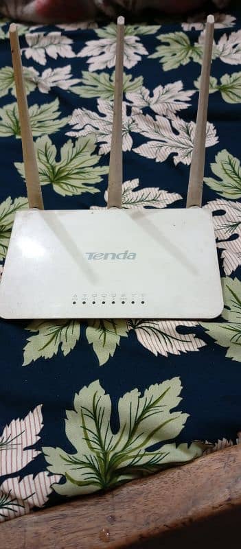 Tenda router 0