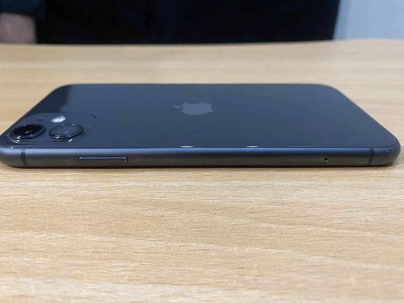 iPhone 11 | 64 GB | 89% BATTERY | JV | BLACK 10