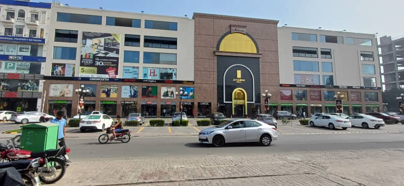 Commercial Shop For Sale In Bahria Town Lahore At Prime Location On Investor Rate 18