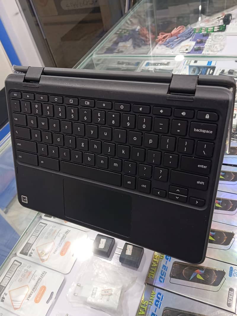 Lenovo 300e 2nd generation/Laptop for sale/Lenovo 300e for sale/Chrome 5