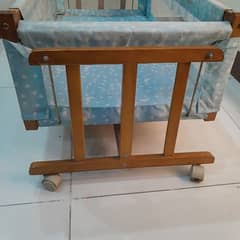 baby cot