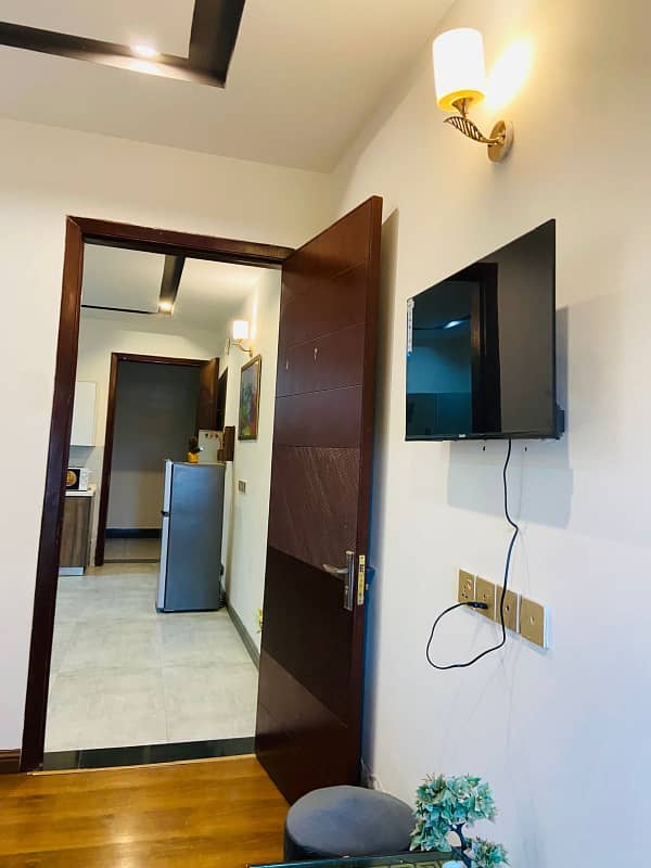 1 BHK luxury apartment Available daily basis and weekly 4