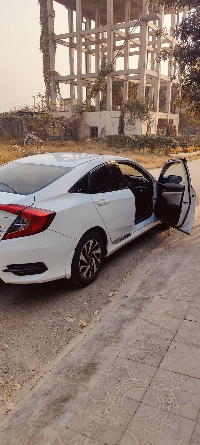 Honda Civic Oriel 1.8 i-VTEC CVT 2018 5