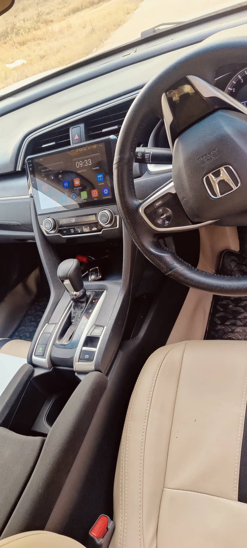 Honda Civic Oriel 1.8 i-VTEC CVT 2018 8