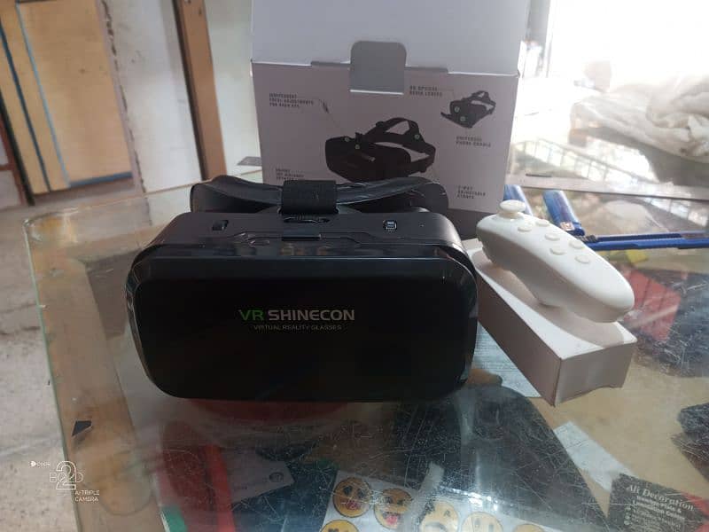 vr box with remote 0