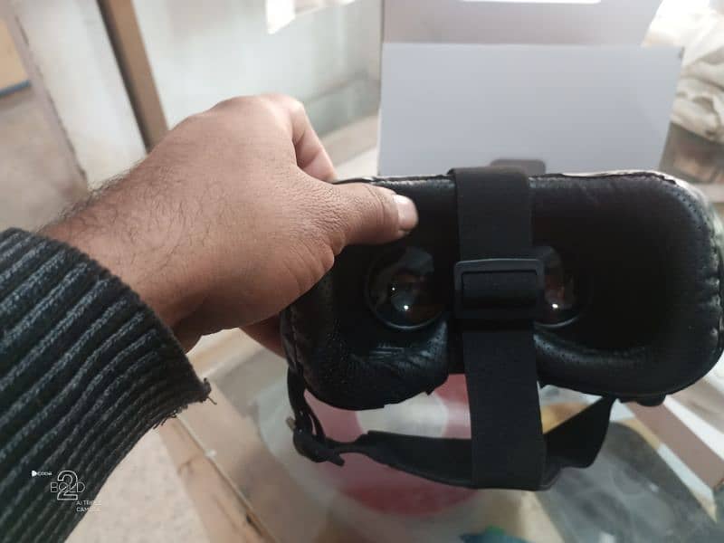 vr box with remote 4