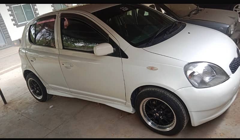 Toyota Vitz 2001 1.3 CC Engine 4