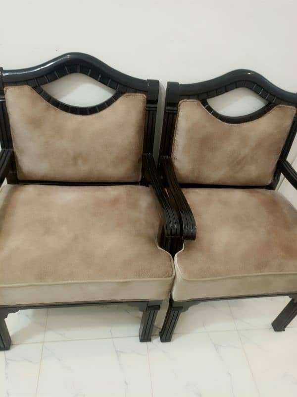 Beautiful sofa set used but like new fancy style 7