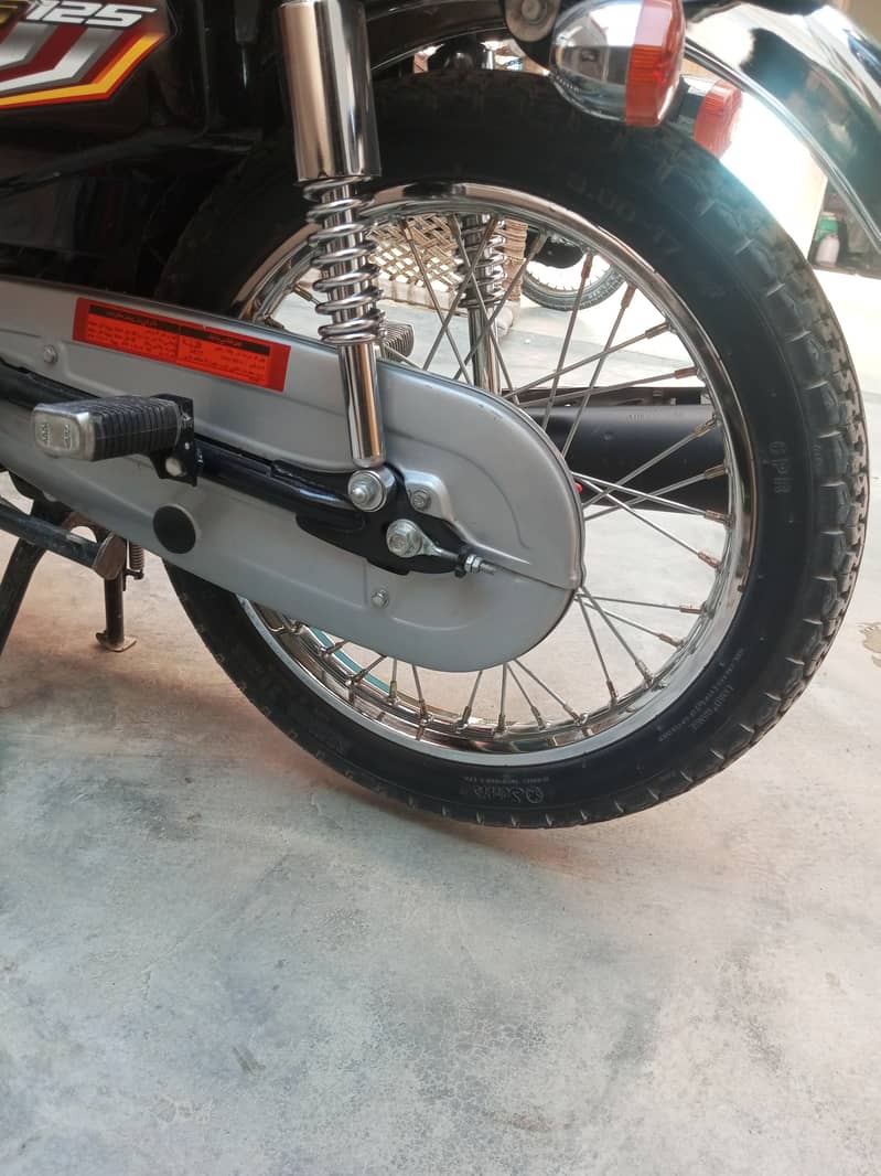 Honda CG 125 2022 kohat number 5