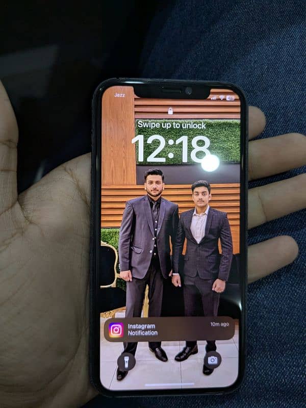 I phone 11 pro 256 GB PTA approved 5