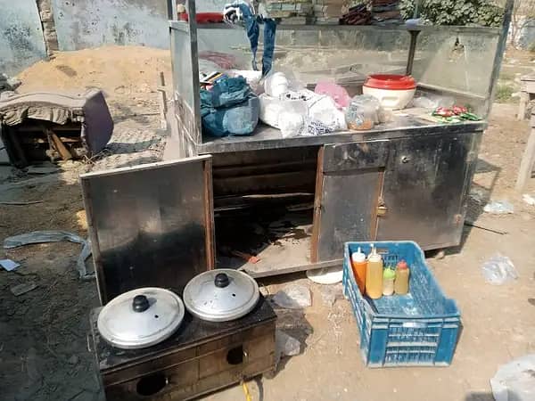 Fires and Samosy Pakory ka total Saman ka Steel Stall for sale 5