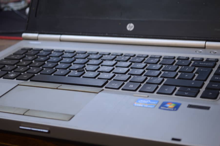 HP EliteBook 8460p, Core i5, 8GB RAM, 128GB SSD + 512GB HDD 1