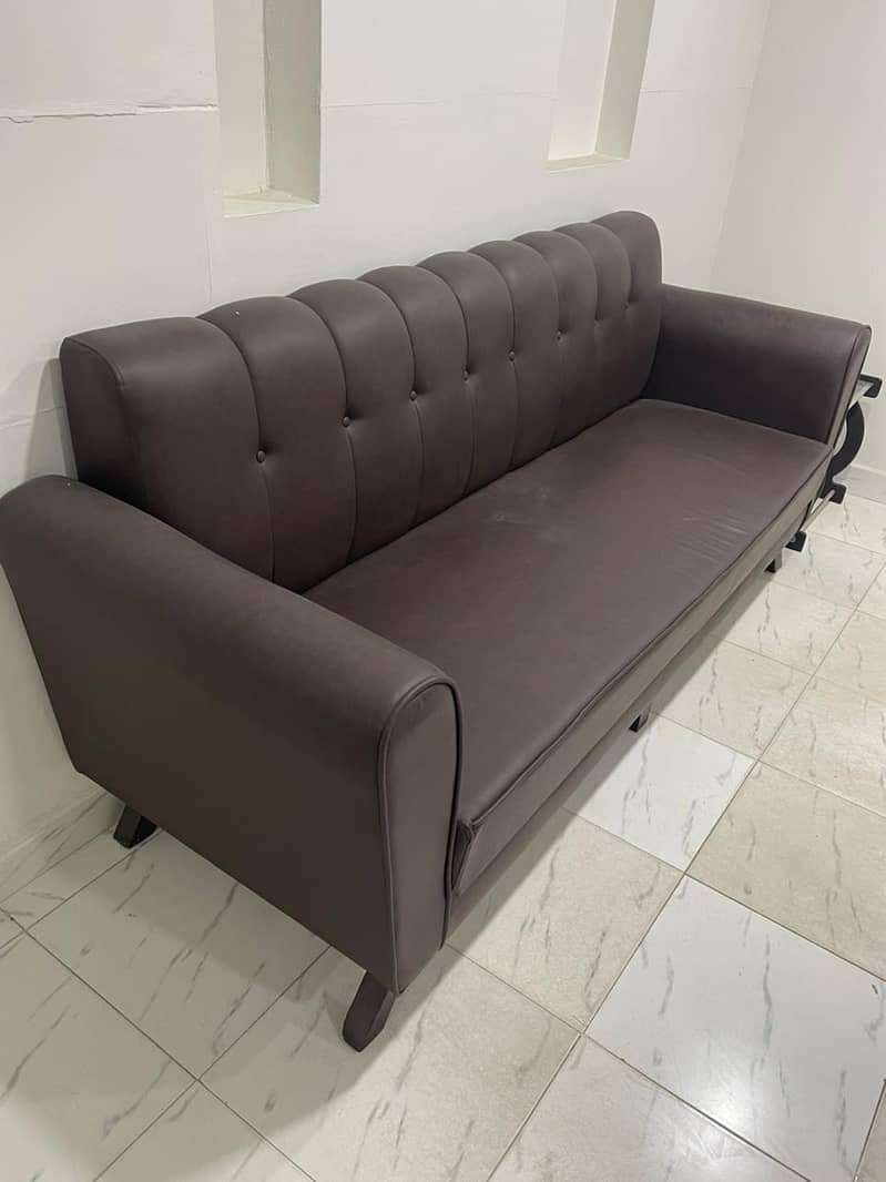 Leather 3 seater office sofa 0