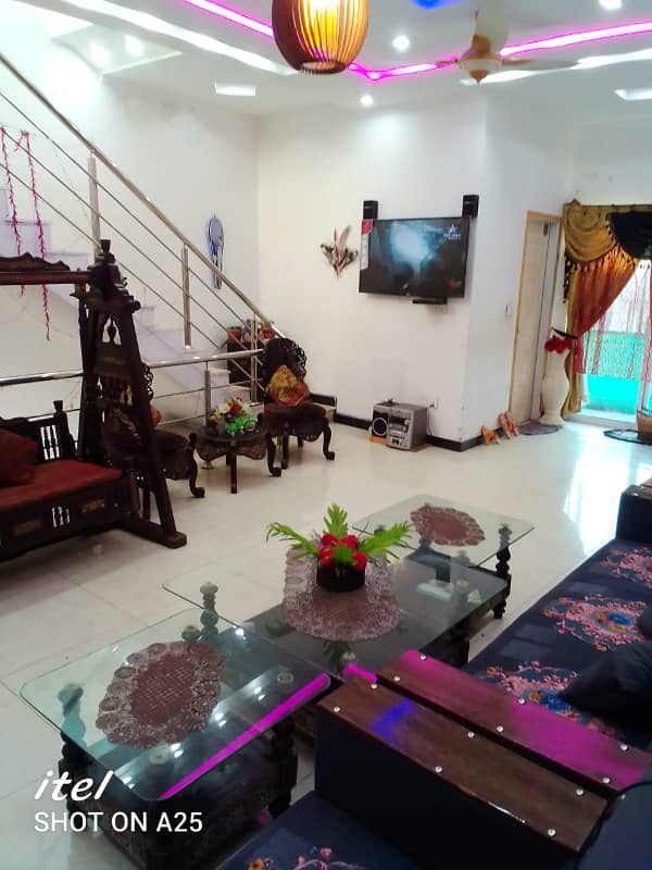 Spacious 8 Marla House in Sector N, Prime Location Near Park & Commercial Area 3