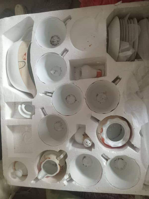 75 pcs dinner set 2