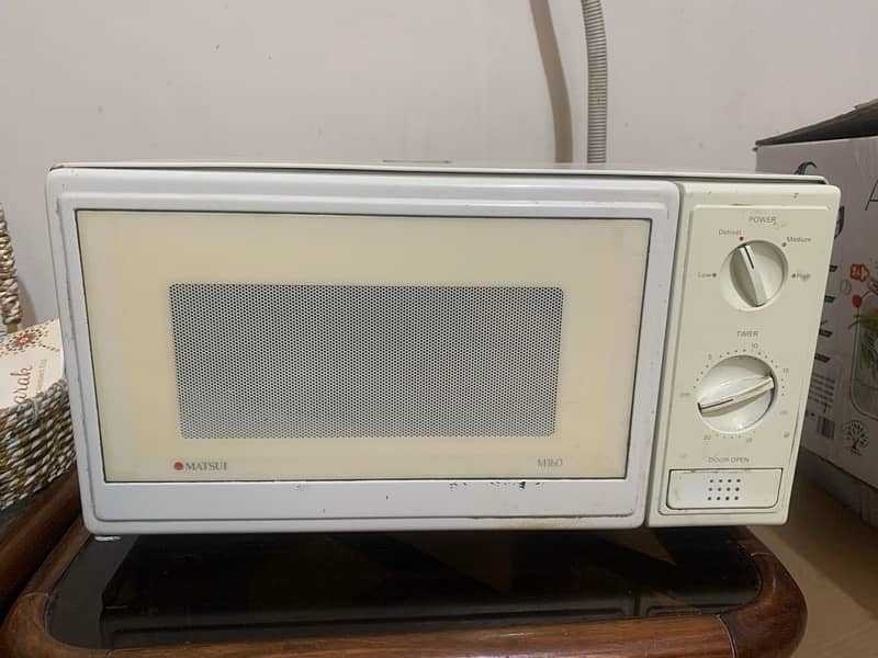 Japanese microwave in good condition 0