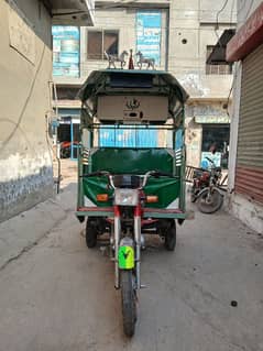 rickshaw sheikhupura badi 100cc number laga hai engan ok