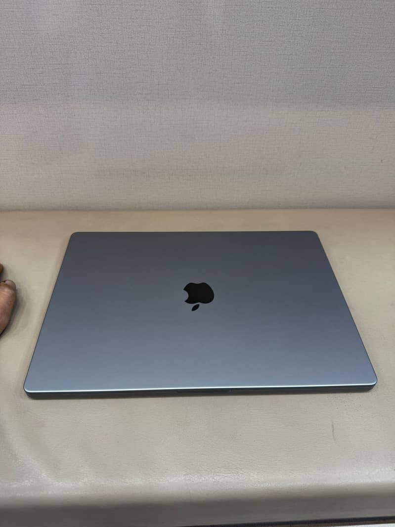 Apple MacBook Pro M2 MAX 16.2" ( 64GB/4TB ) MacBook 2023 Laptop 7