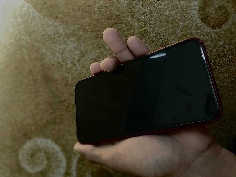 IPHONE XR 7