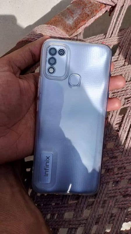 Infinix hot play 4/64 13000 1