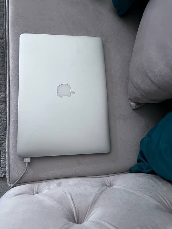 Macbook Air 2015 For Sale 2