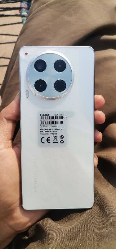 Tecno camon 30 12/256 full box 0