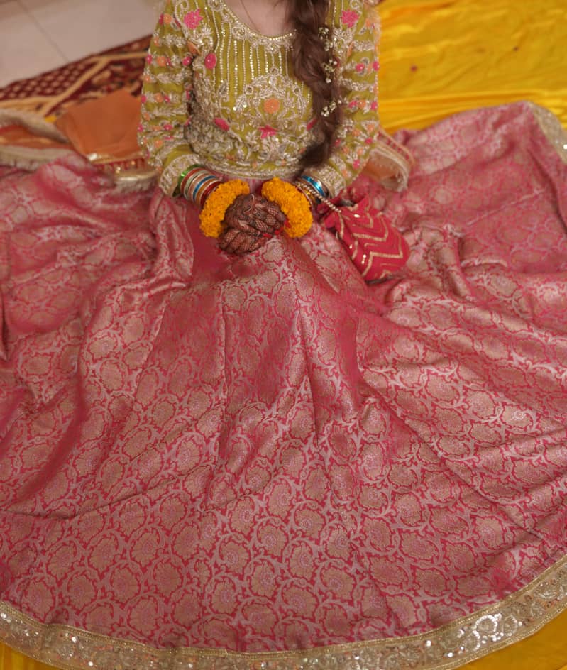 Mehndi bridal Dress 1